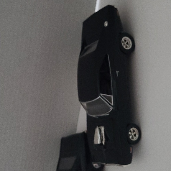 🚗 1:24 scale diecast Chevelle & Charger Welly & Universal Stuios - Picture 2 of 13